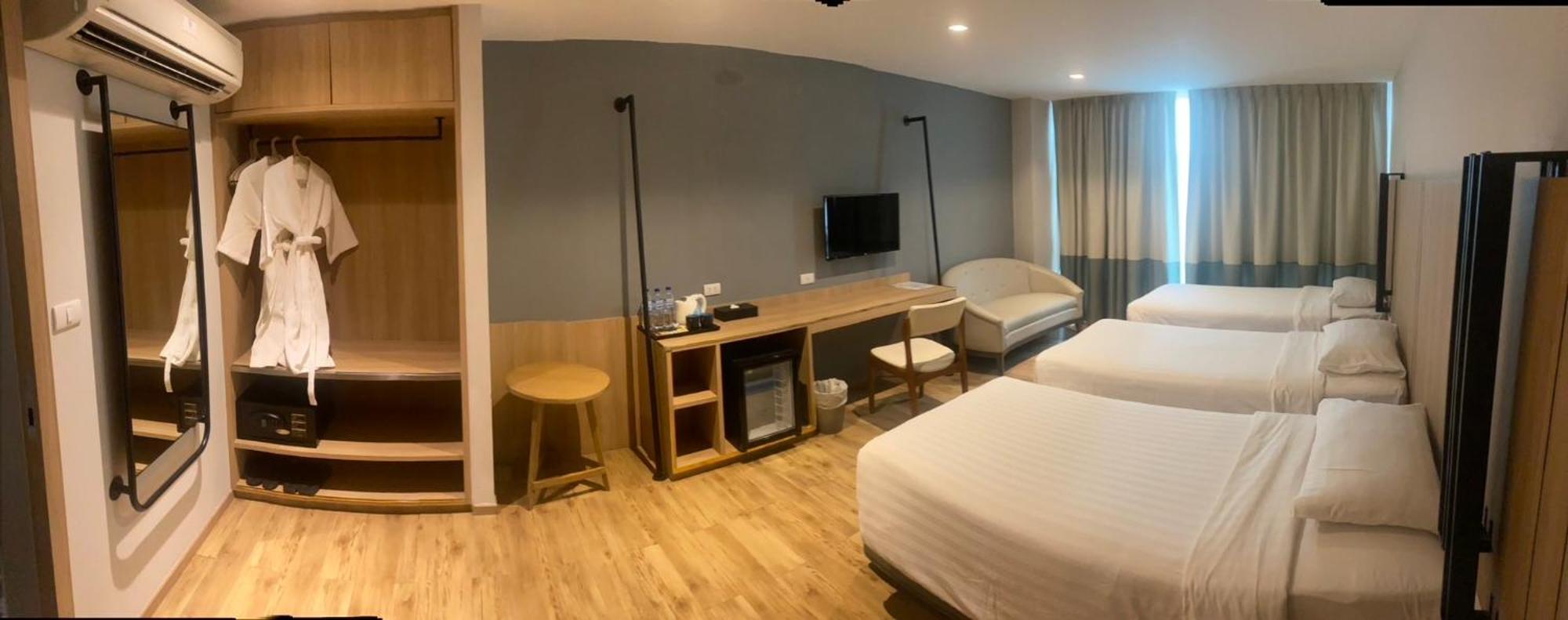 Bella B Hotel Bangkok Exterior photo