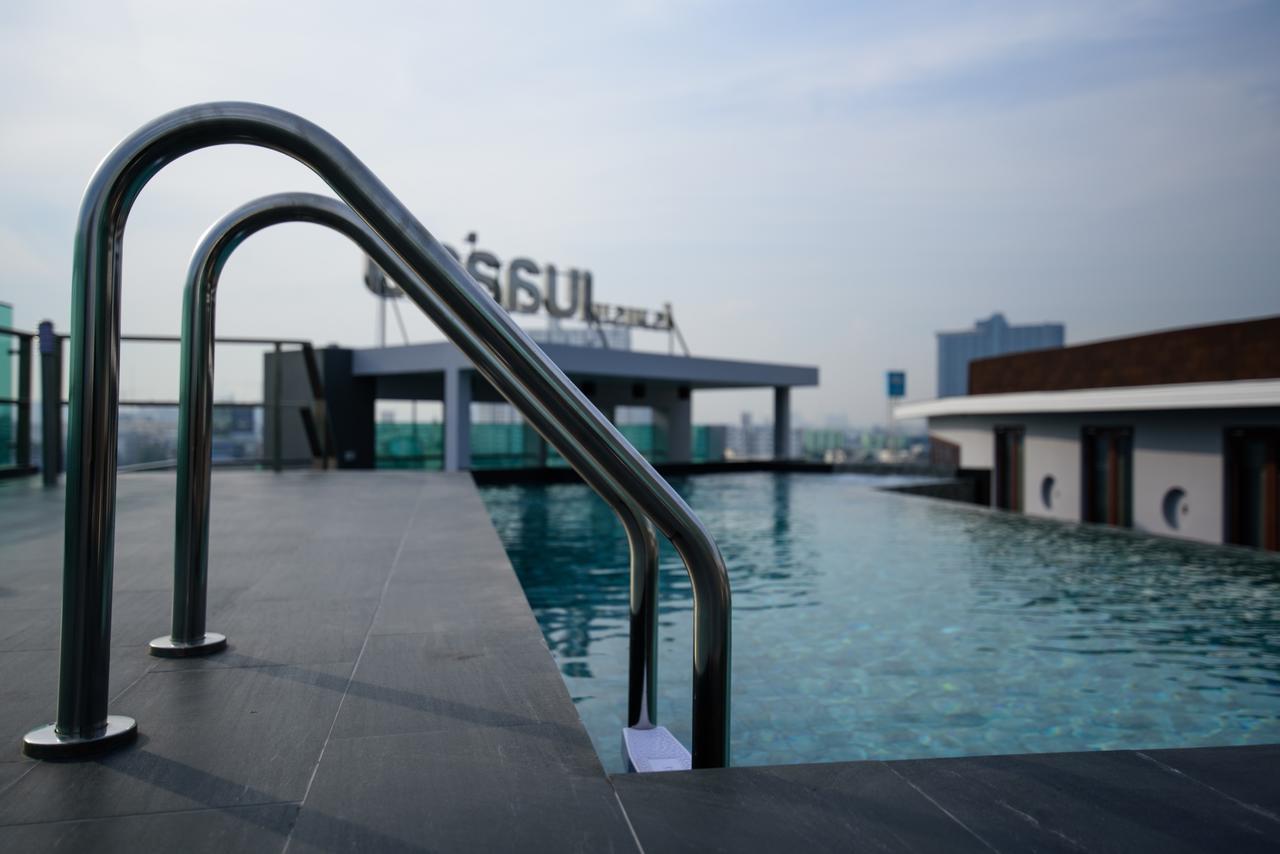 Bella B Hotel Bangkok Exterior photo