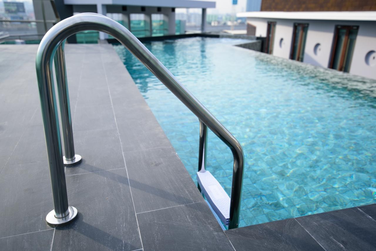 Bella B Hotel Bangkok Exterior photo